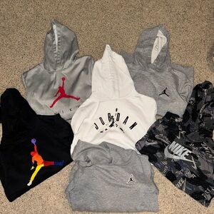 LOT of 6 Nike Kids Jordan Hoodie Collection- Size large